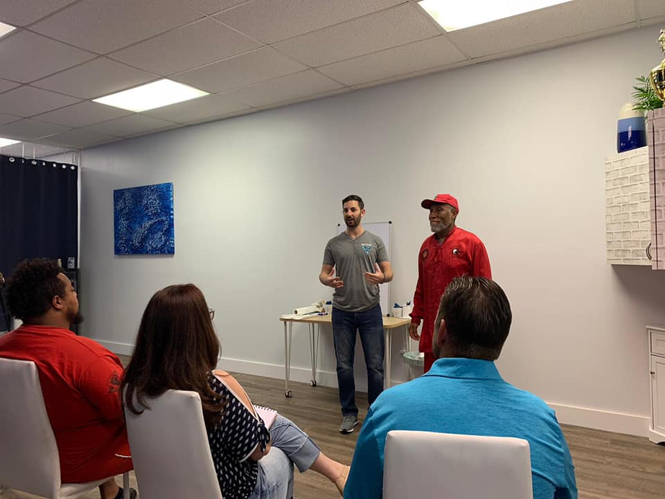 Coral springs acupuncturist teaching qi gong